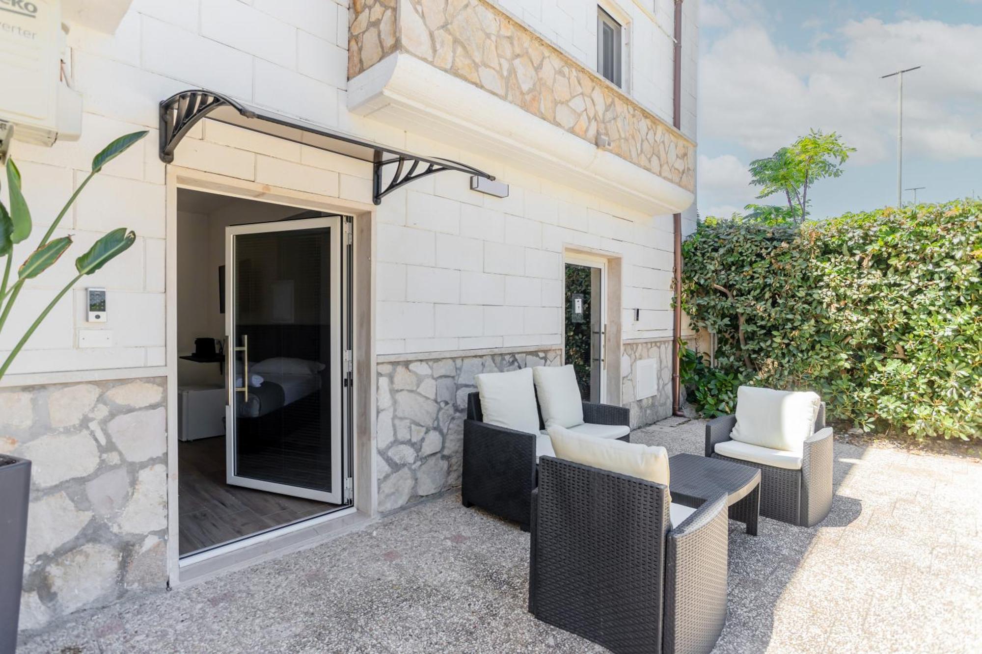 Pietramare Luxury Suites バーリ エクステリア 写真